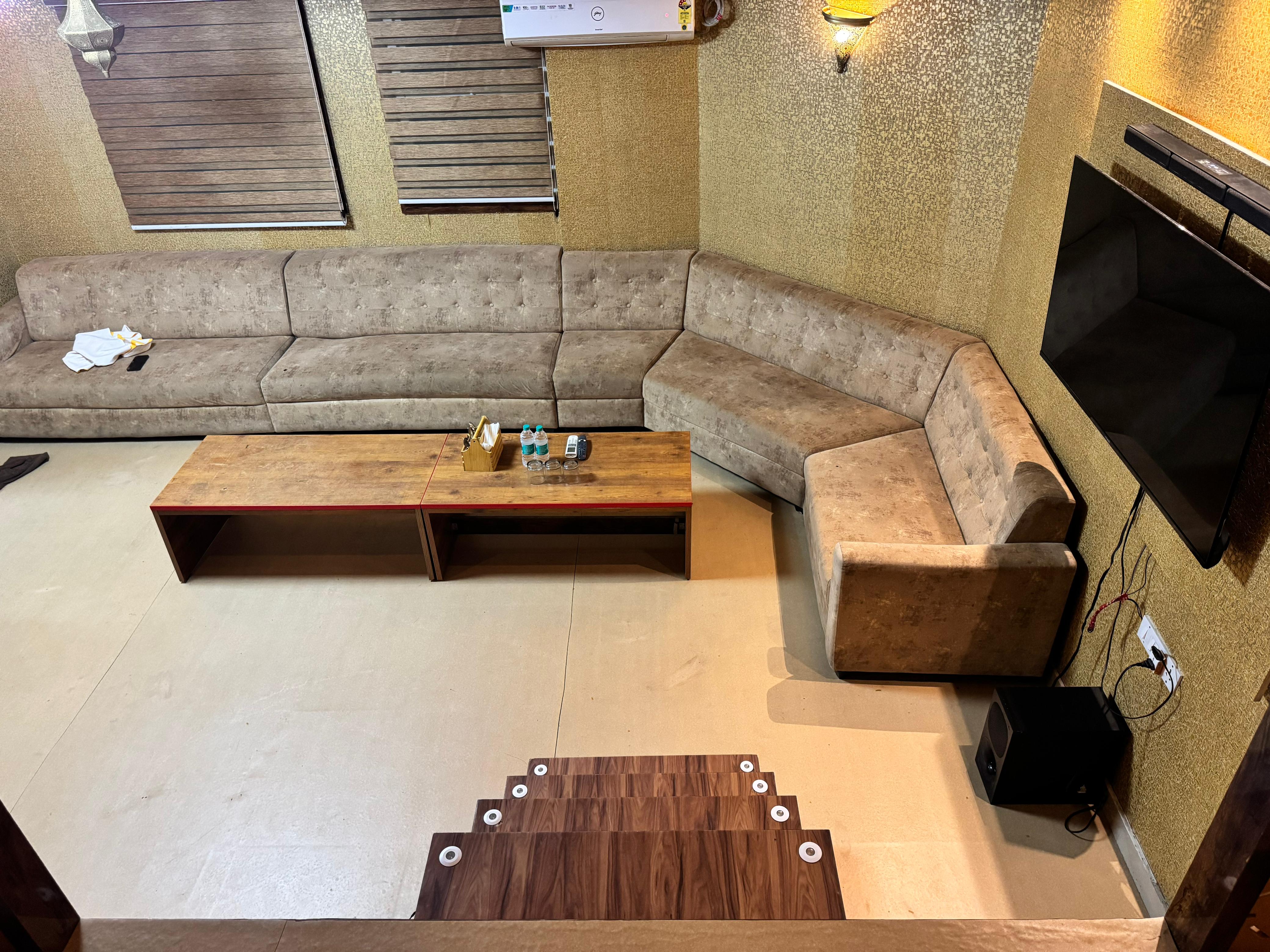 KORAMANGALA SUITES - Tap to explore photos