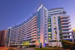 TIME Oak Hotel & Suites
