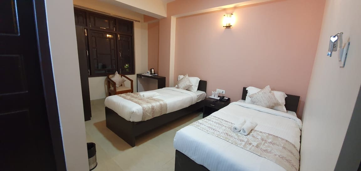 Hotel Lasso Regency & Spa - Tap to explore photos