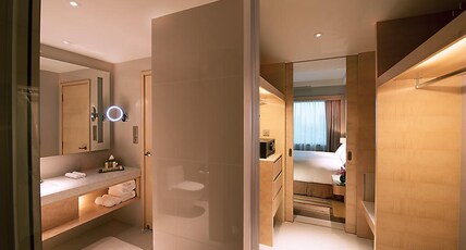 DoubleTree by Hilton Hotel Johor Bahru Room Type - 2 BEDROOM DLX FAMILY SUITE