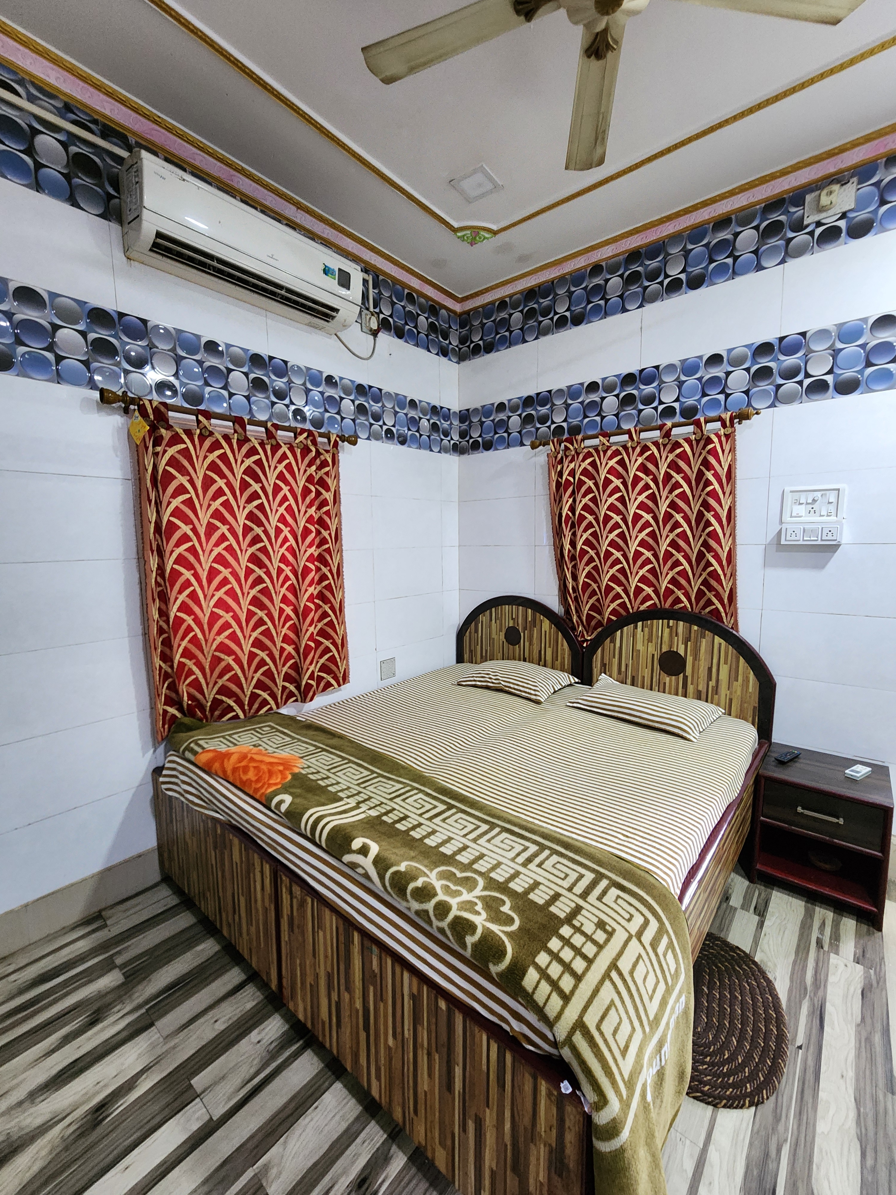 Hotel Shree Durga - Tap to explore photos