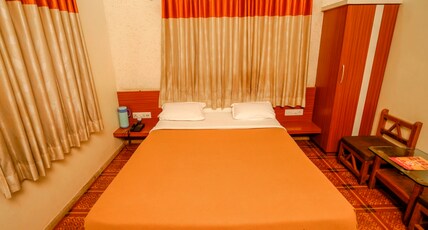 Hotel Bhakti Rajkot Room Type - Deluxe Non AC Room