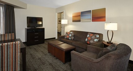 Staybridge Suites SPRINGFIELD-SOUTH, an IHG hotel Room Type - 1 King Bed 1 Queen Bed 2 Bedroom Suite