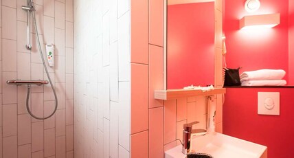 IBIS STYLES VICHY CENTRE Room Type - Standard Room and 1-person sofa