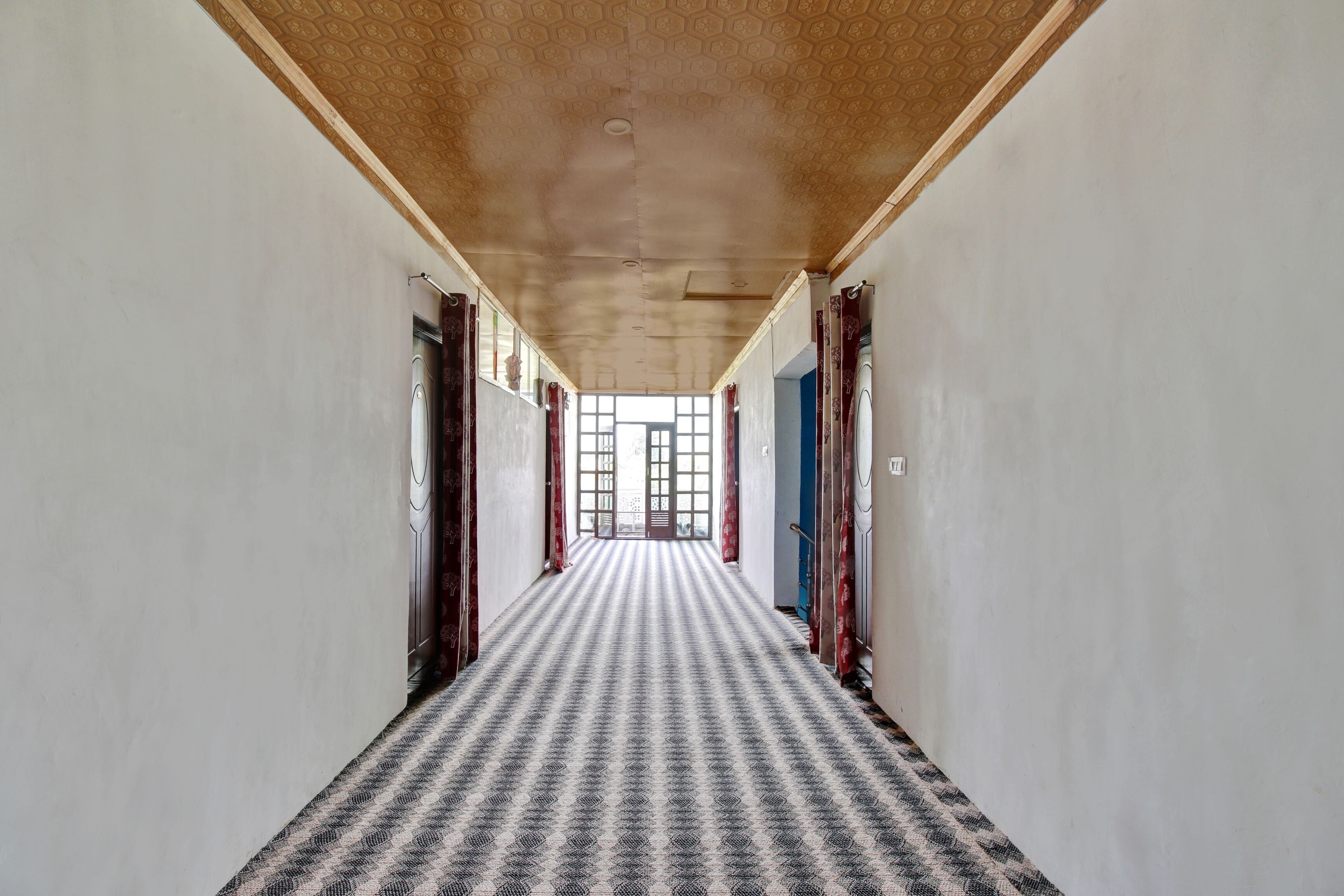 Hotel O Amber Inn - Tap to explore photos