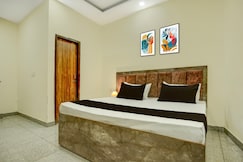 Rooms of Hotel O S Town Guest House