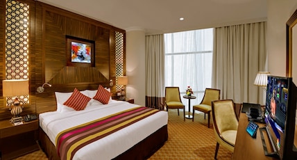 Landmark Premier Deira Room Type - Standard King room with Bathtub Landmark Premier Deira Room Type - Standard King room with Bathtub