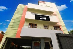 Super Townhouse Koyambedu Metro Station Chennai Formerly SR Residency