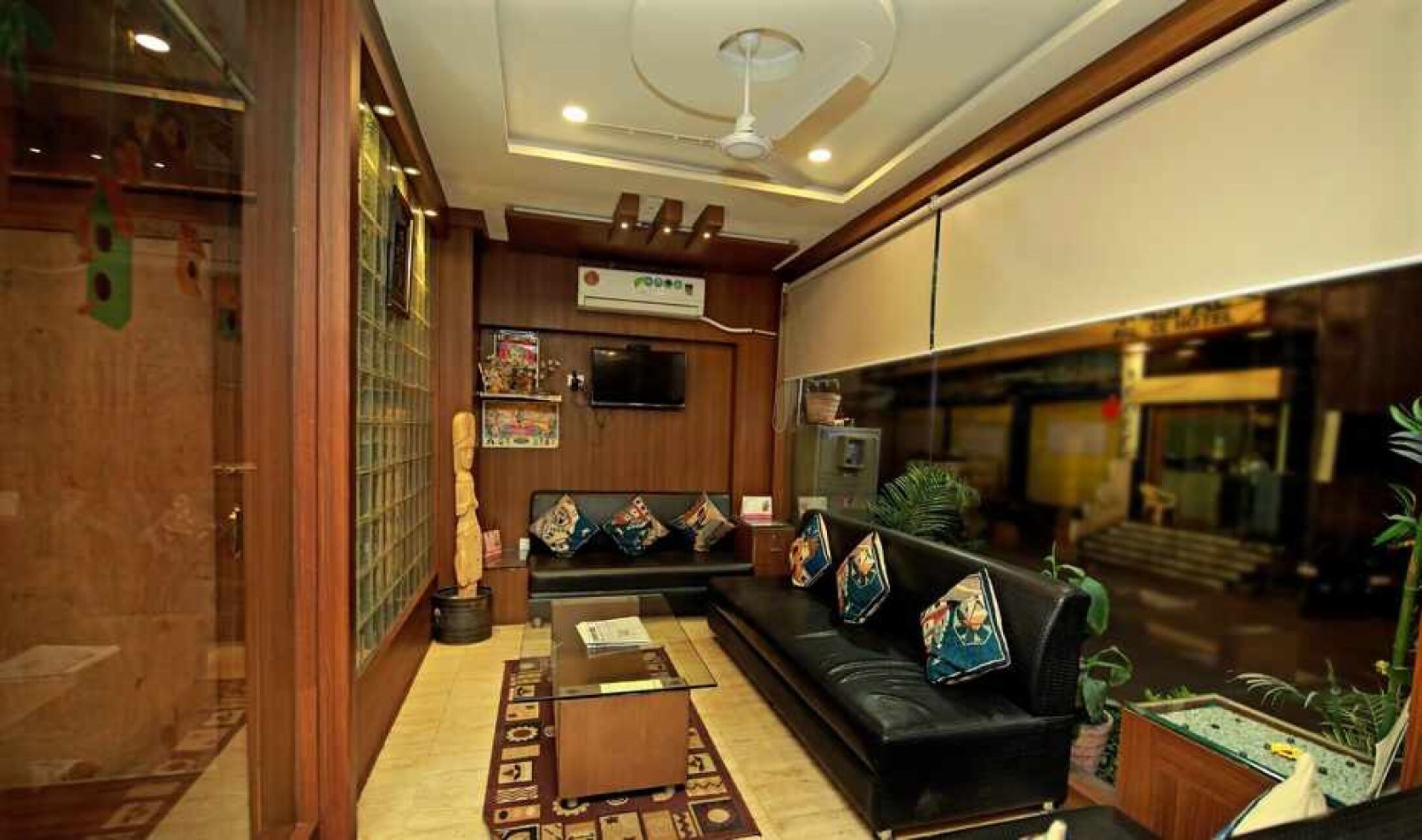 Main gallery