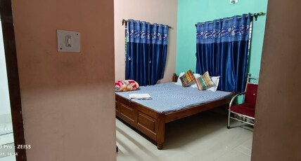 Venus Hotel Room Type - DELUXE NON AC Ground floor (Indian Style Washroom)