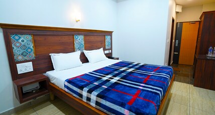 Abis Residency Room Type - Gold Suit