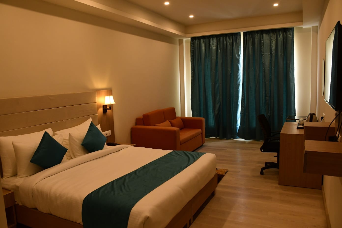Comfort inn pratapvasini - Tap to explore photos