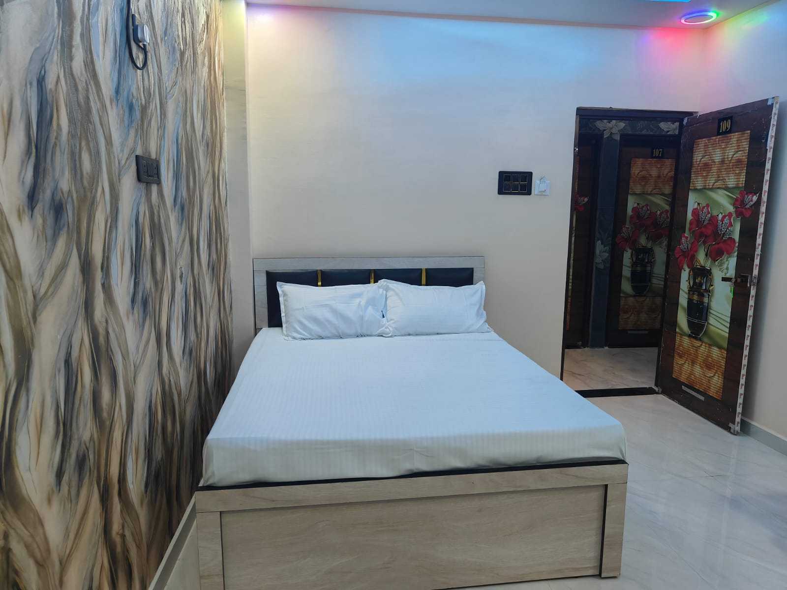 HOTEL O HAVELI INN - Tap to explore photos