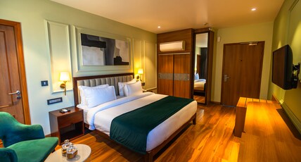 Clarks Inn Express Rishikesh Room Type - Deluxe Room