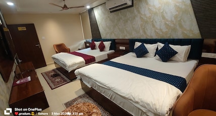 Hotel shri Vallabh kripa Room Type - FAMILY ROOM Hotel shri Vallabh kripa Room Type - FAMILY ROOM
