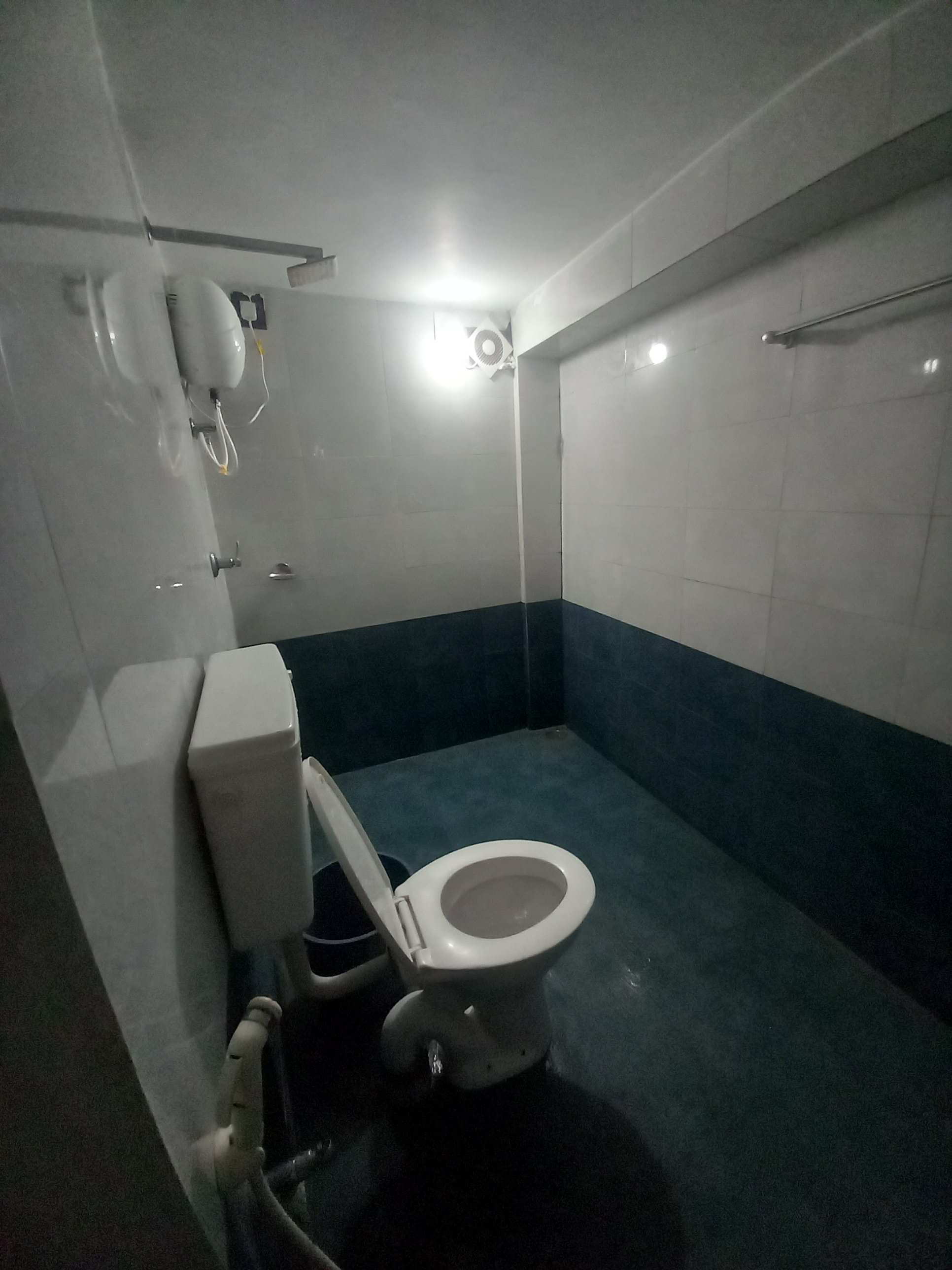 Thira Homestay - Tap to explore photos