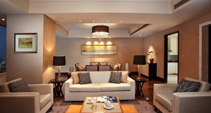 InterContinental Hotels WUXI, an IHG hotel Room Type - 1 Bedroom Suite Dining Areas