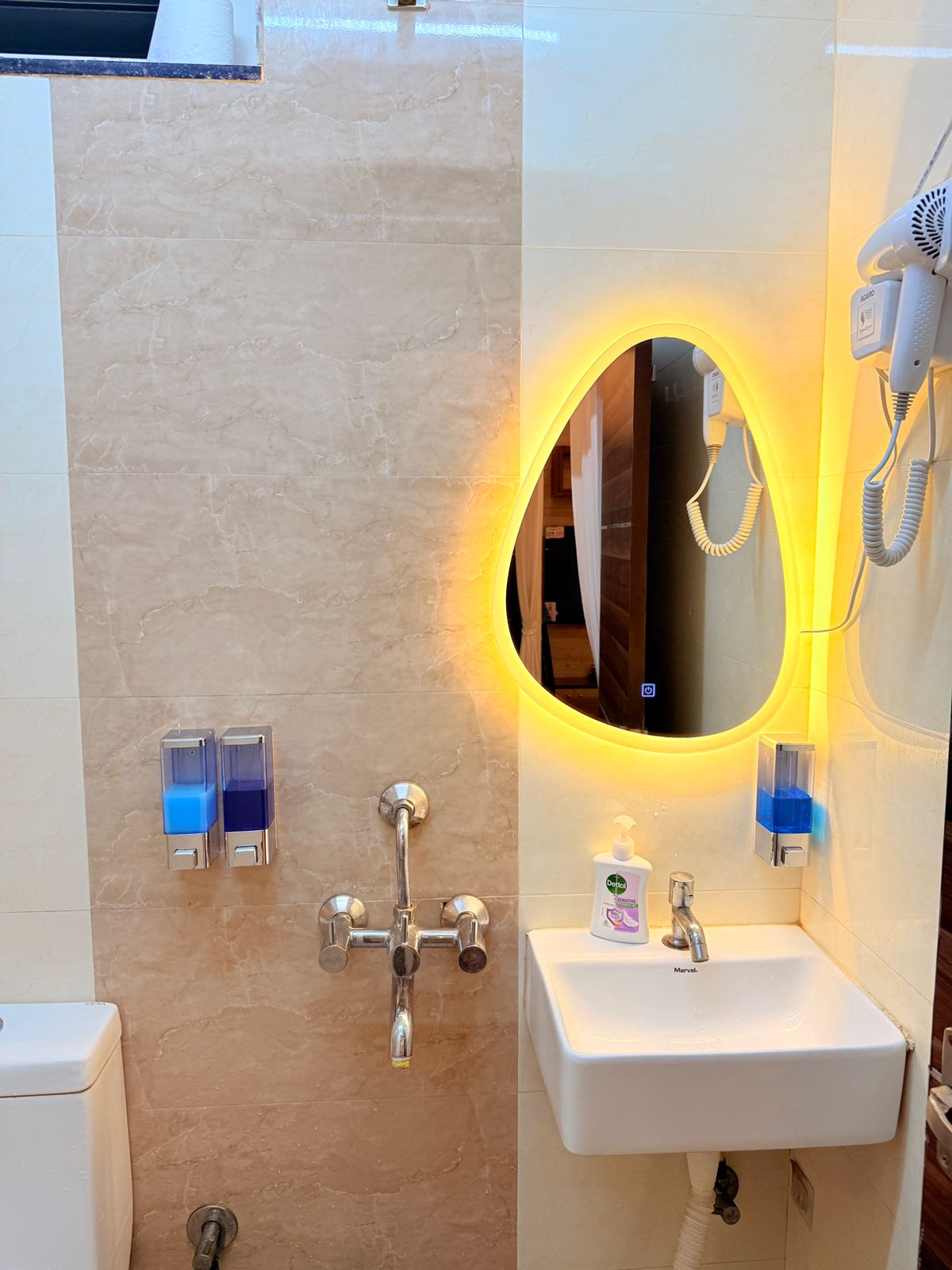 Jacuzzi 1BHK Suite in Koramangala | Lift | AC - Tap to explore photos