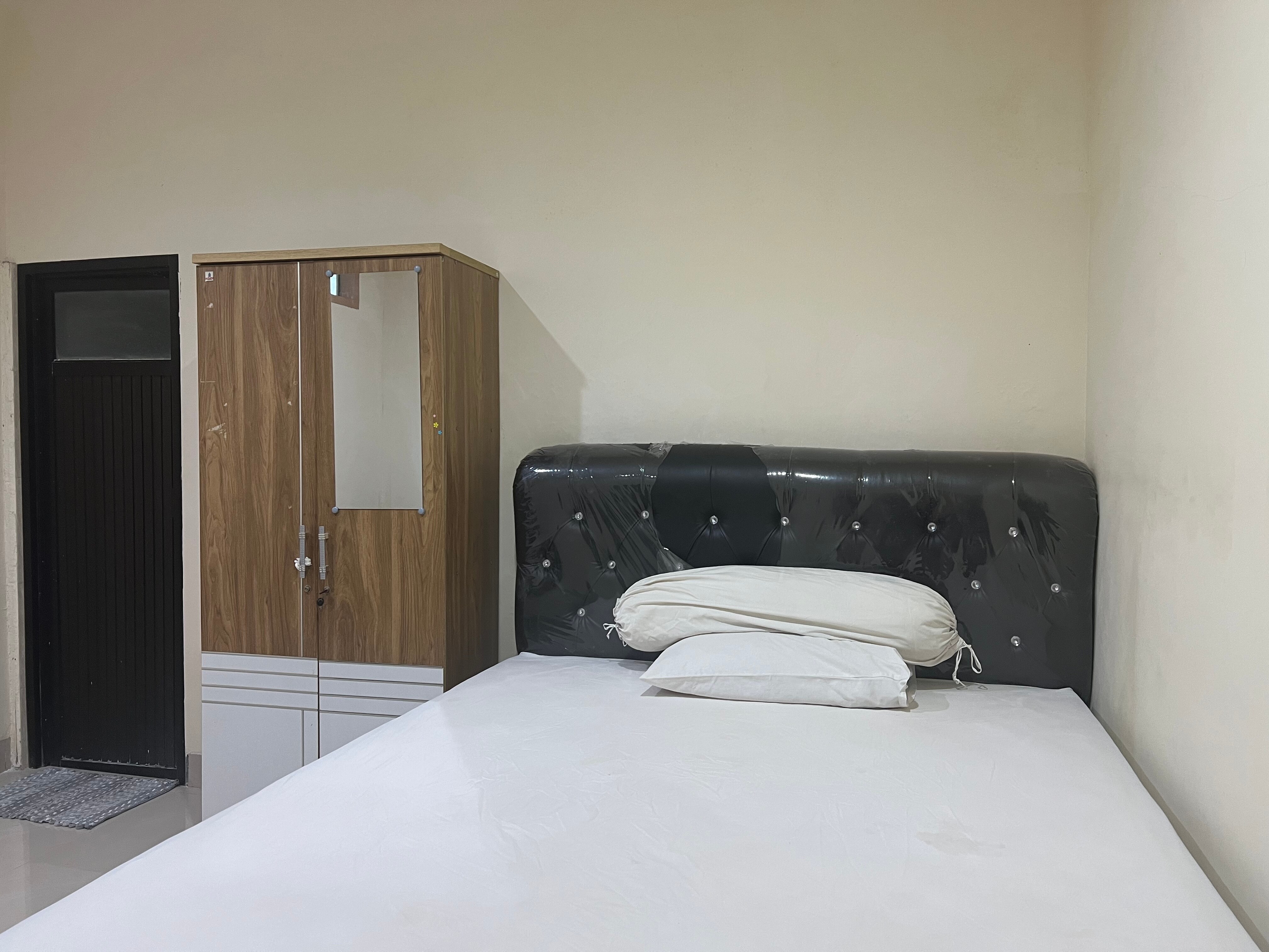 Hotel O Anugrah Homestay Syariah - Tap to explore photos