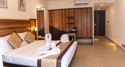 River Deck Baga Beach Front Room Type - PREMIUM ROOM WITH BALCONY