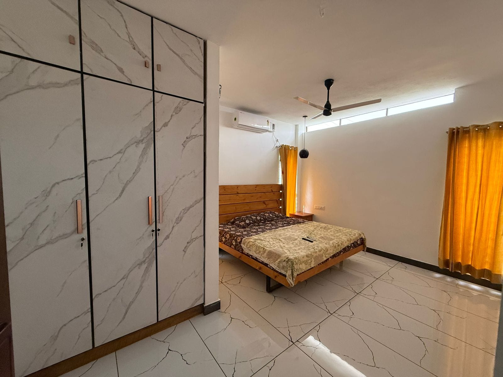 Modern Independent Homestay - Tap to explore photos