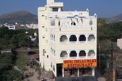 Hotel Lali Palace
