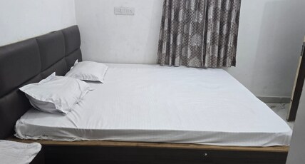 Hotel Aadhya In Room Type - Deluxe Room