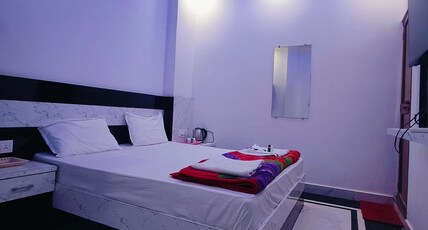 Hanuman Ji Guest house Room Type - Deluxe Room 206