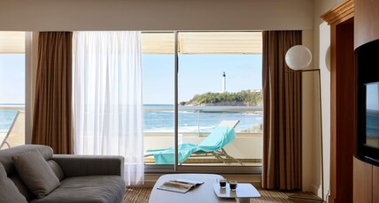 SOFITEL BIARRITZ THALASSA Room Type - Superior Suite ocean view, 1 king-size bed or 2 singles, 1 sofa bed, lounge SOFITEL BIARRITZ THALASSA Room Type - Superior Suite ocean view, 1 king-size bed or 2 singles, 1 sofa bed, lounge