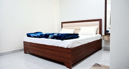 Swagatam Guest House Room Type - Deluxe AC Room