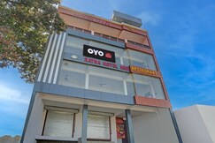 Hotel O by OYO RATNA HOTEL AND RESTAURANT