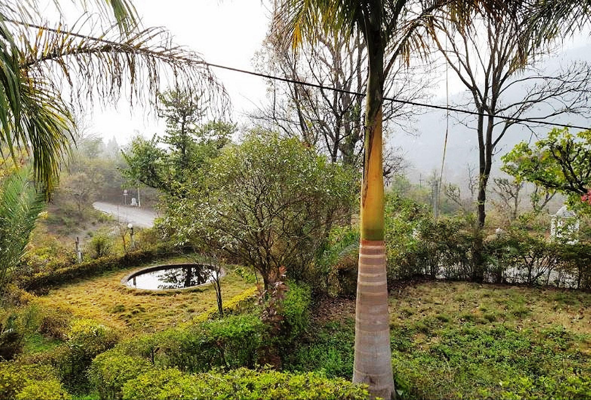 Ekant Guest House - Tap to explore photos