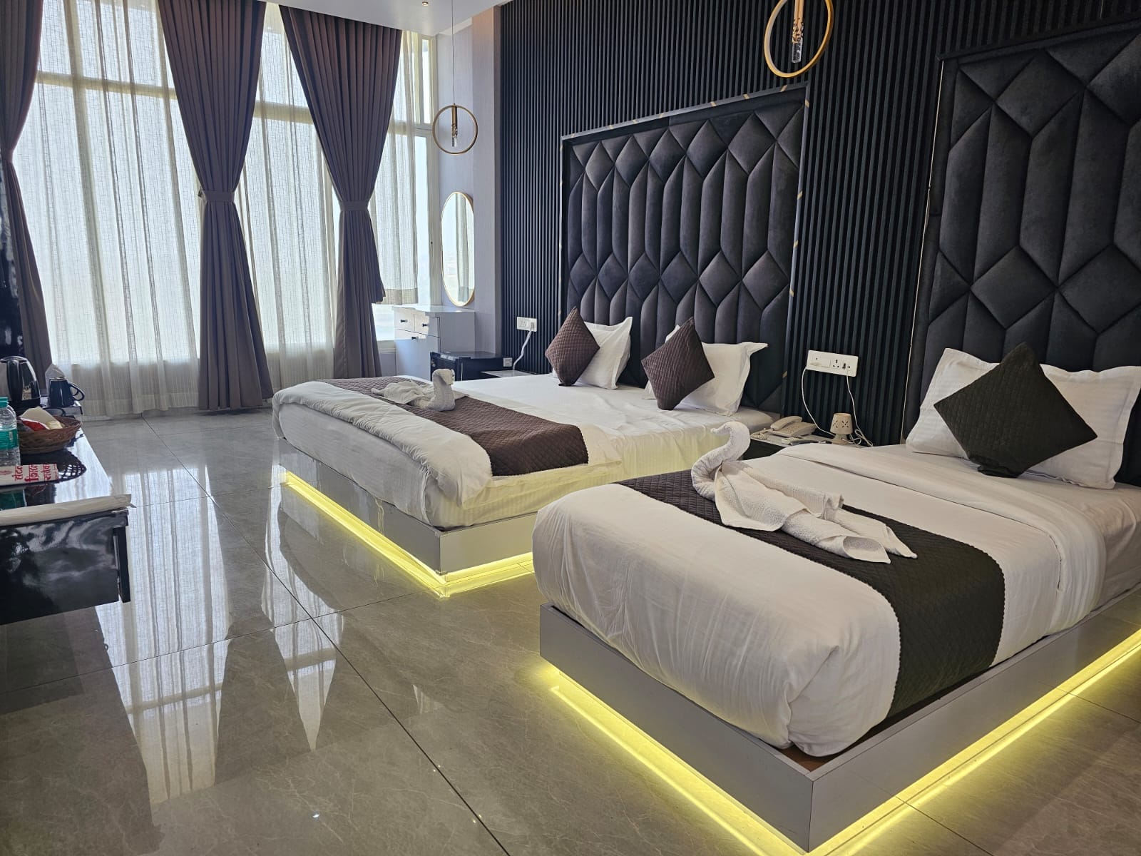 Hotel Crystal Sarovar - Tap to explore photos