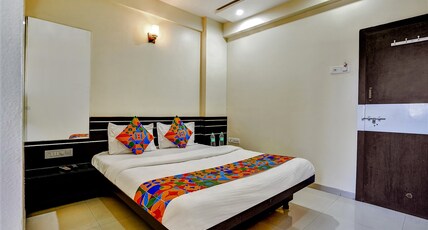 FabHotel Sai Govind Room Type - Deluxe Room