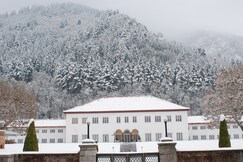 The LaLit Grand Palace Srinagar