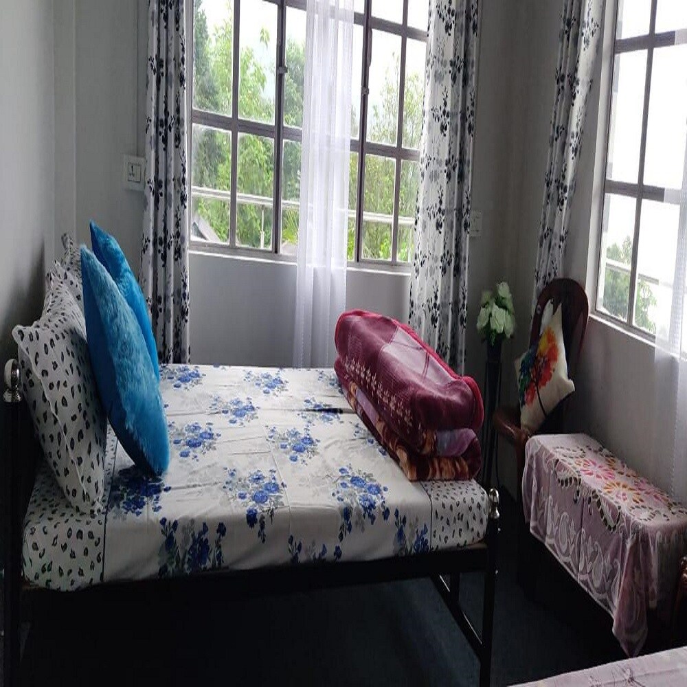 Queens Nest Homestay - Tap to explore photos