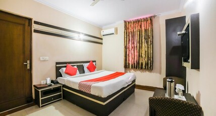 Hotel Mayur Deluxe Room Type - Standard Room