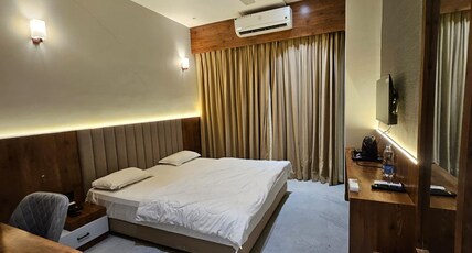 Hotel Shanti Inn Room Type - Deluxe 2-Bed