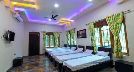Vihang Hotel & Resort Room Type - Dom Deluxe Vihang Hotel & Resort Room Type - Dom Deluxe