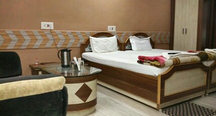 Hotel Sandhya Deluxe Room Type - SUITE ROOM