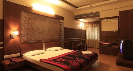 Hotel Samrat Room Type - Deluxe A/C Room