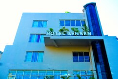 Hotel Bensen 500 meter from the Blue Flag Beach