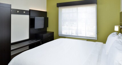 Holiday Inn Express Hotel & Suites Carthage Room Type - 1 Bedroom Suite
