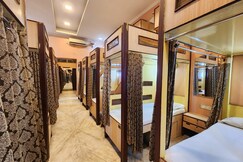 The Pushpak Dorms@Parkstreet 