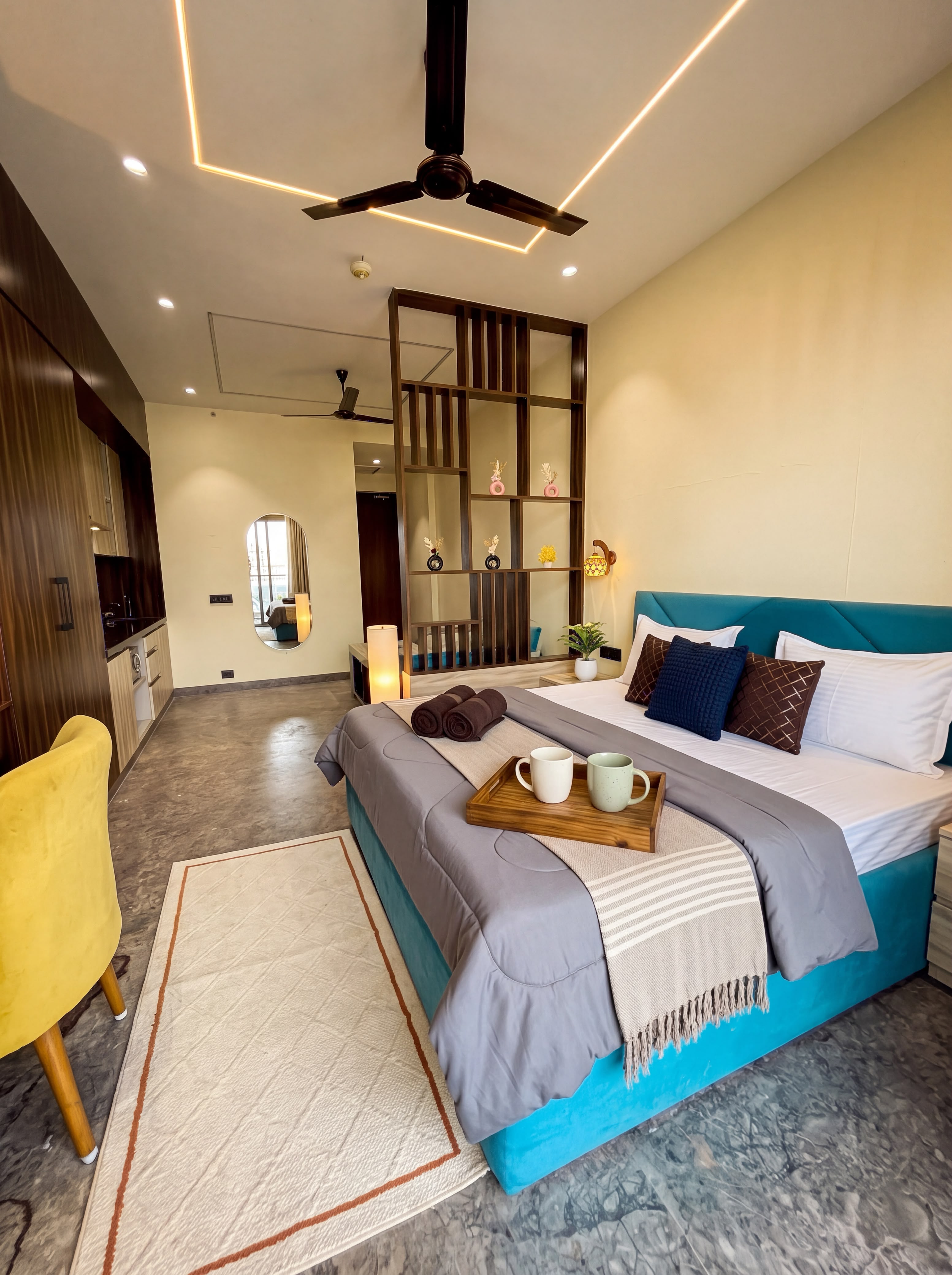 Lavish suite with balcony and city view - Tap to explore photos