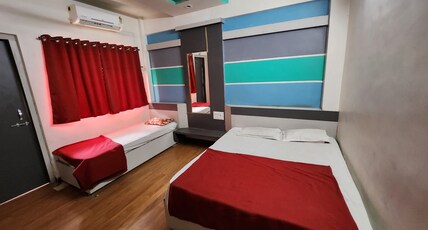 Hotel sai palace Room Type - Tripple BED AC