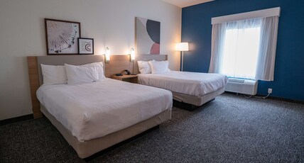 Spark by Hilton Brandon Room Type - 2 QUEEN HEARING ACCESSIBLE