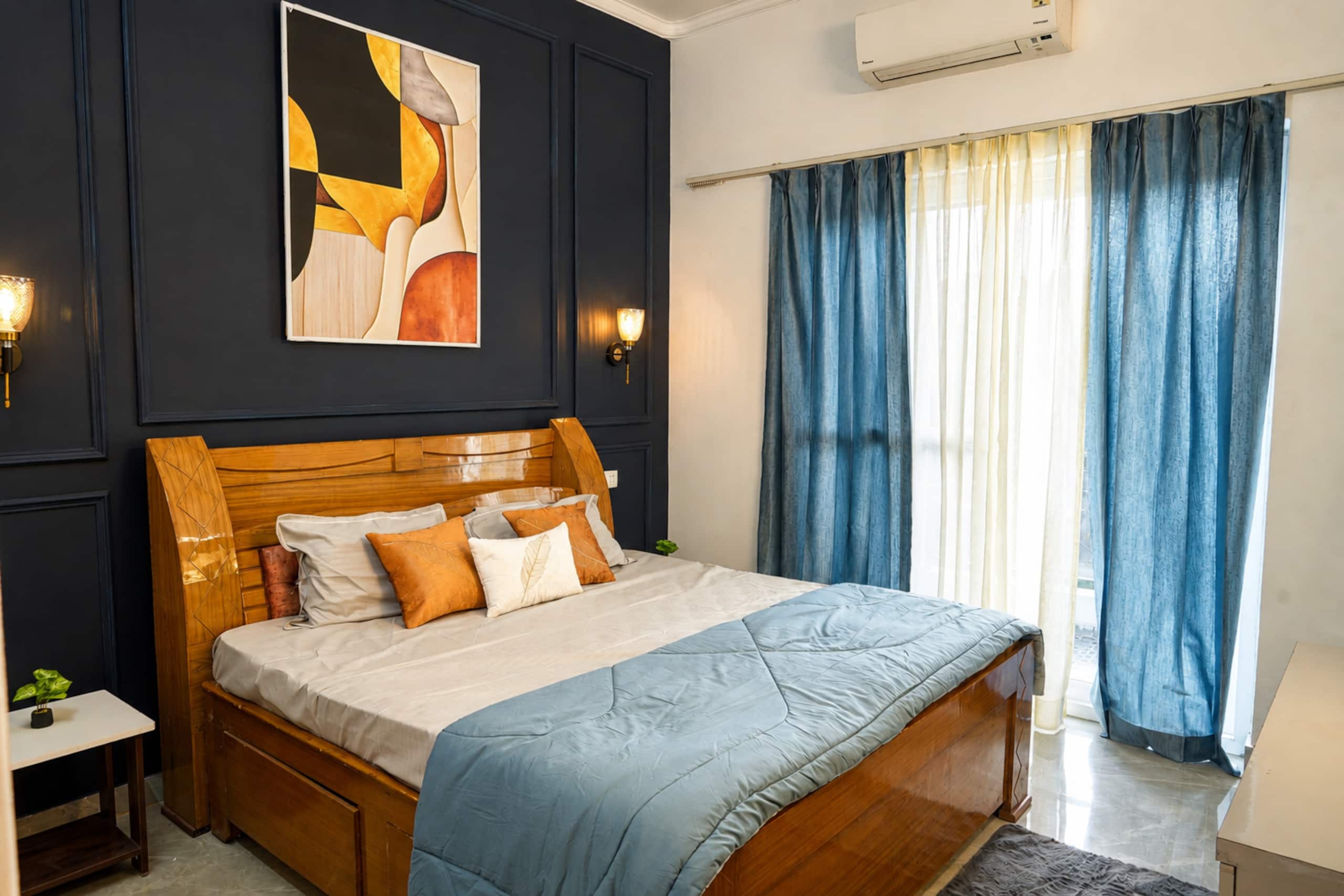 Vayora Stays Cozy 2BHK with Mountain Views - Tap to explore photos