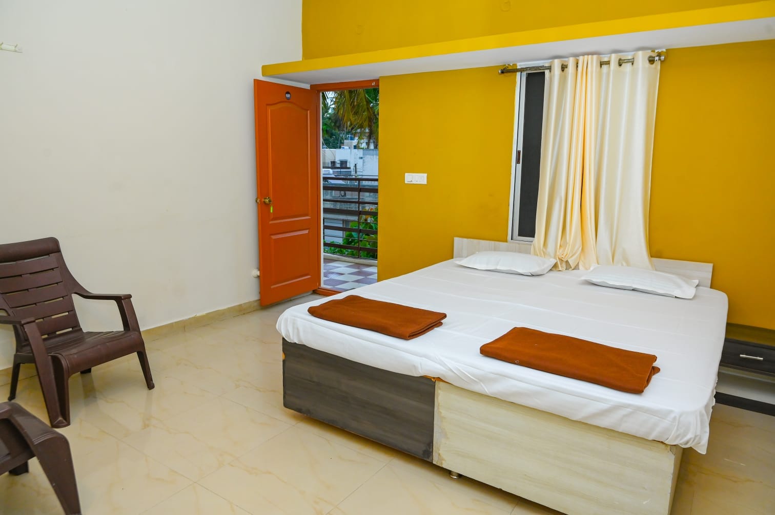 Sri Durga Homestay. - Tap to explore photos