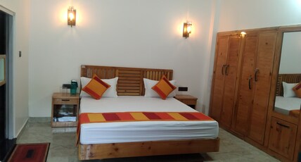 Bajrang Home Stay Kainchi Dham Room Type - Family Room in ground floor